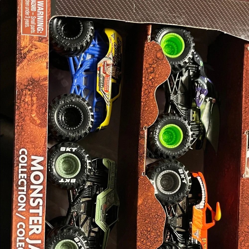 Monster Jam Die-Cast Truck Collection - Multicolor - Picture 6 of 6